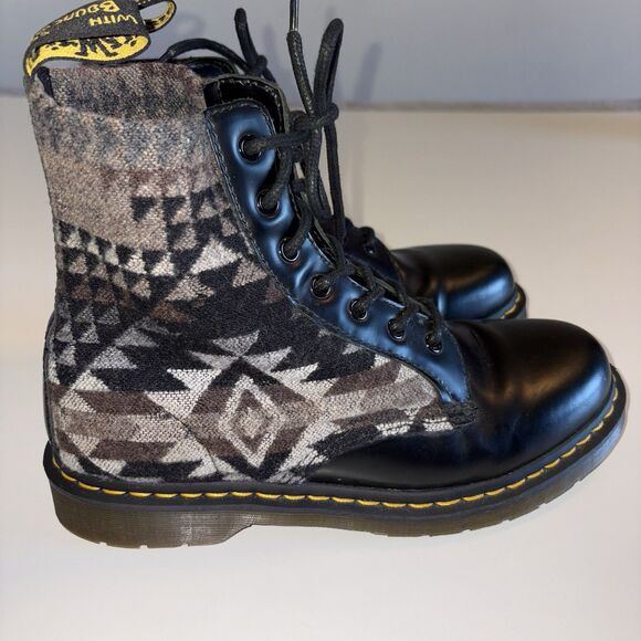 Dr. Martens x Pendleton Boots Pagosa Springs Women's Size 11 Black & Gray - Picture 3 of 11